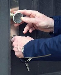 Служба вскрытия замков и дверей Служба вскрытия замков и дверей